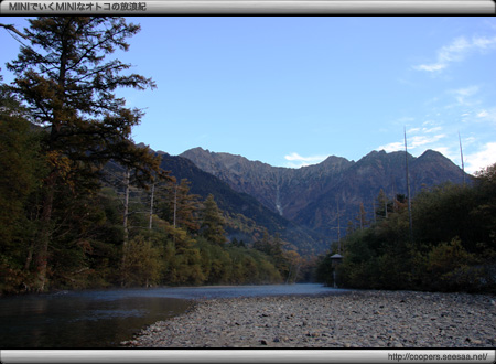 梓川と穂高連峰