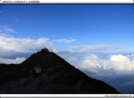 富士山最高峰「剣ケ峰」